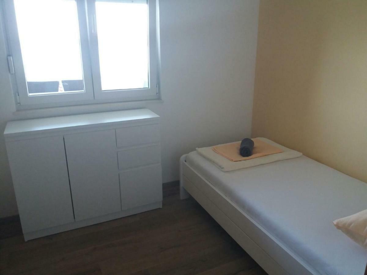 Apartments Prpic Seget Vranjica Habitación foto